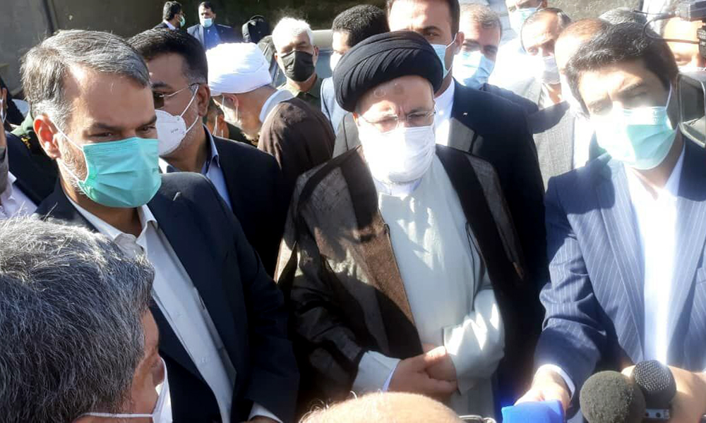 رئیس‌جمهوری از کارخانه تعطیل آزمایش مرودشت فارس بازدید کرد